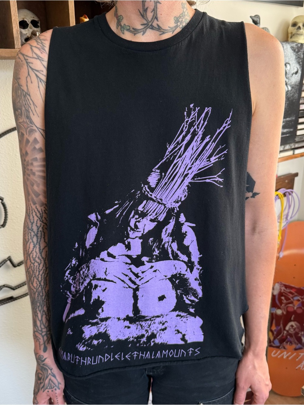 Emma Ruth Rundle Cropped Black Graphic Muscle Tee ~ Size Large